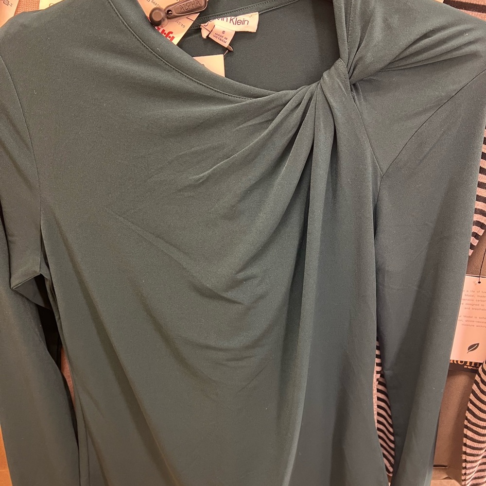 ISO:  Help Me Find This Top.  Calvin Klein Green Long Sleeve Top
